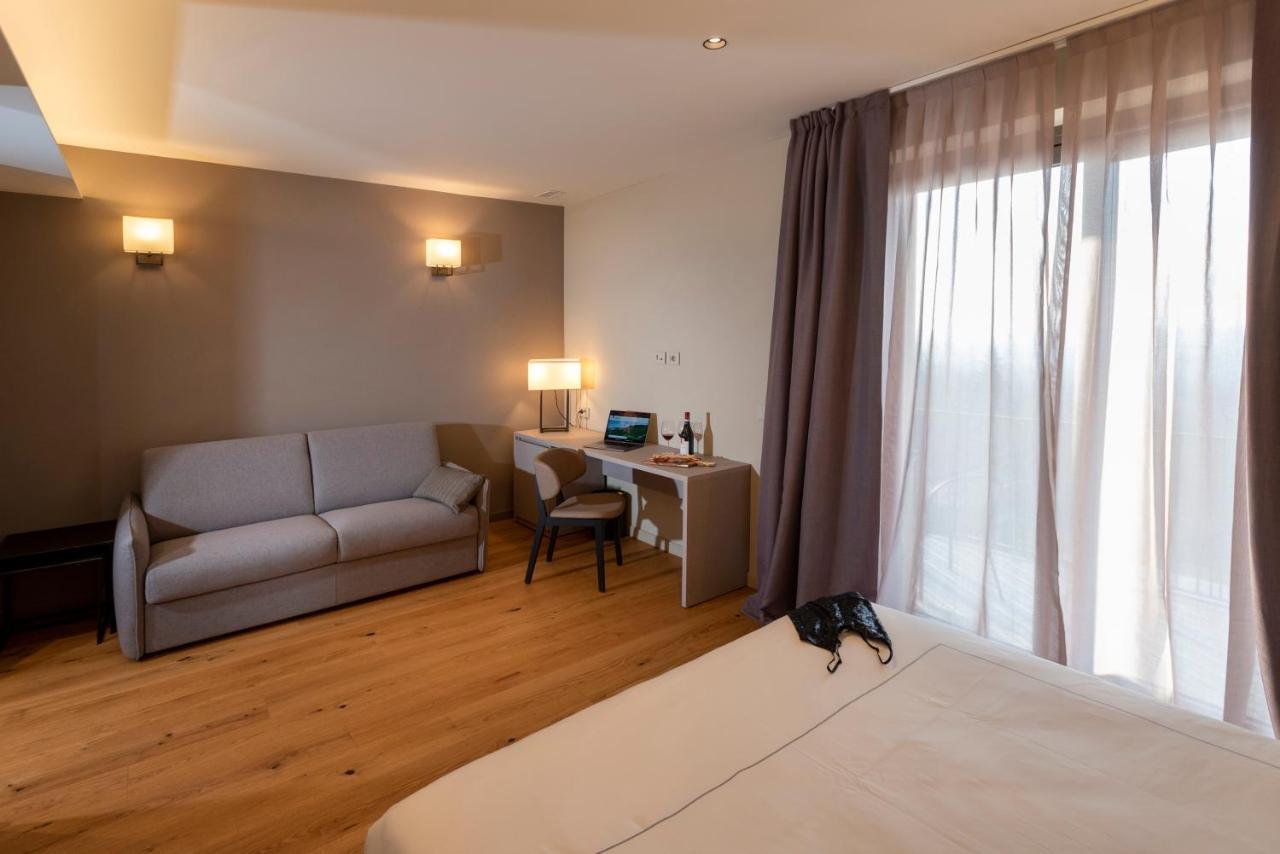 Verduno Agriturismo Speziale Wine Resort מראה חיצוני תמונה